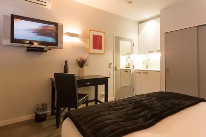 Luxury Lakeview 2 Bedroom Apartment Квинстаун Экстерьер фото